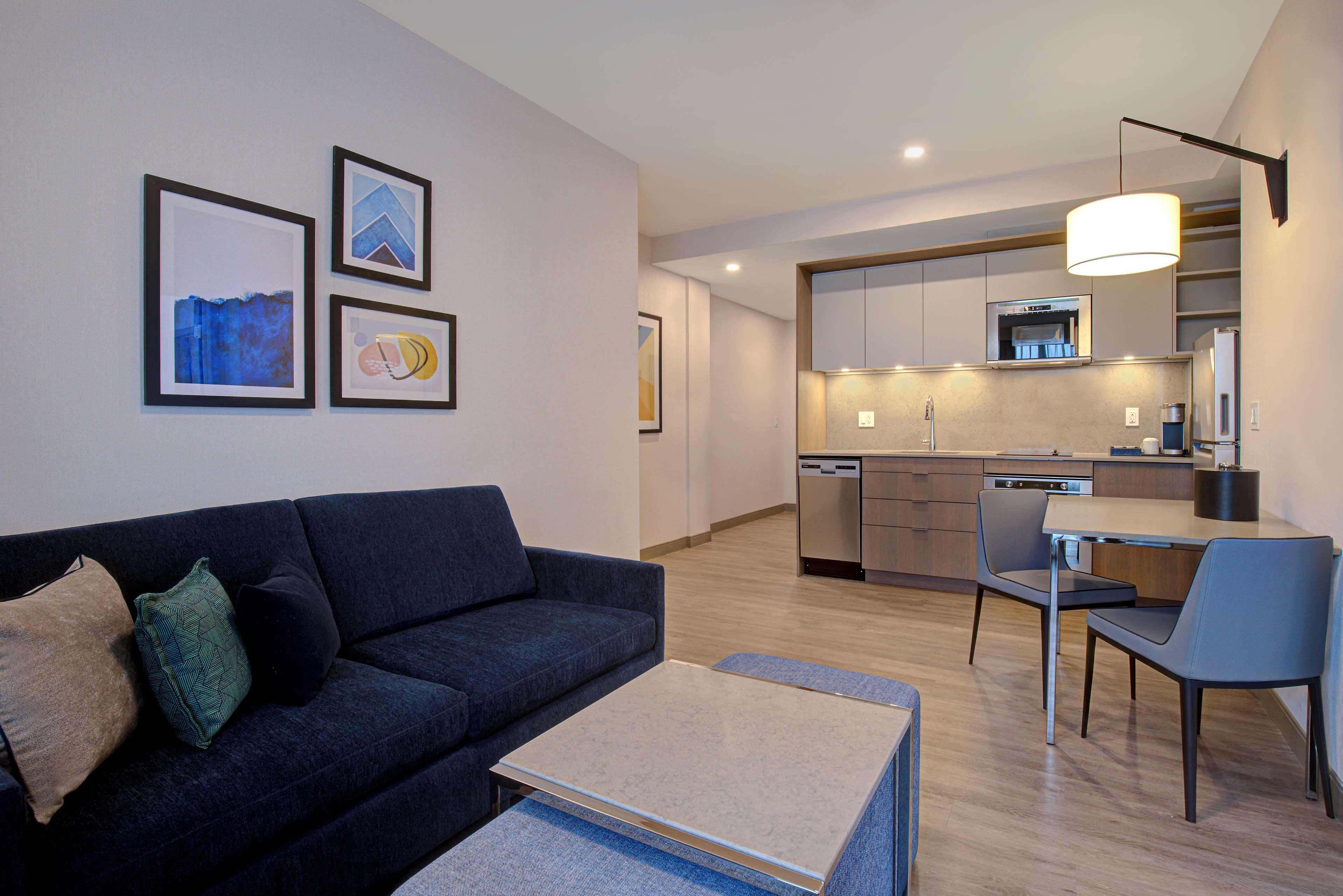 Homewood Suites By Hilton Montreal Downtown المظهر الخارجي الصورة