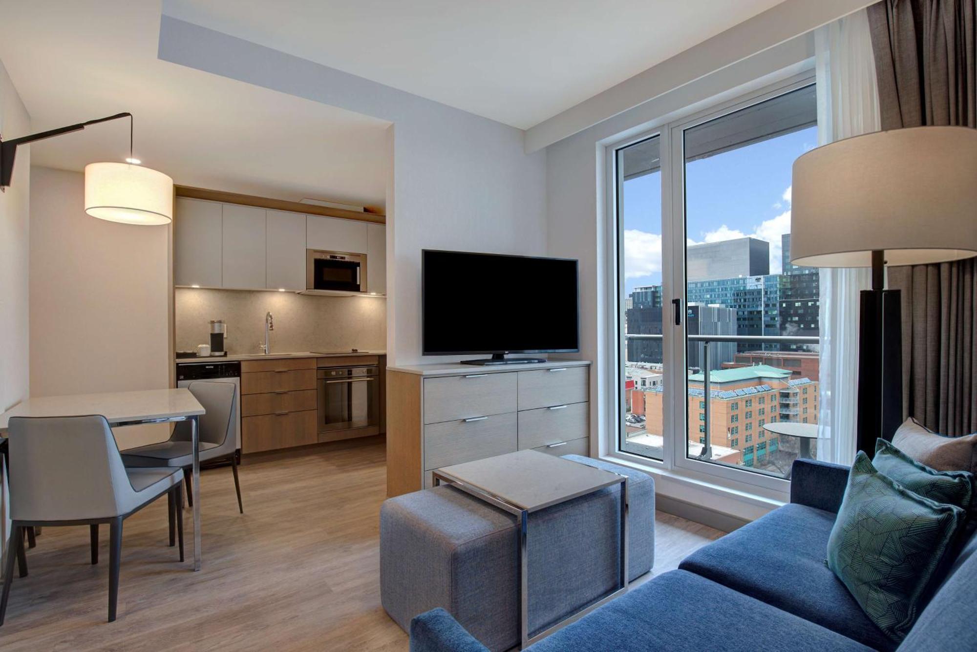Homewood Suites By Hilton Montreal Downtown المظهر الخارجي الصورة