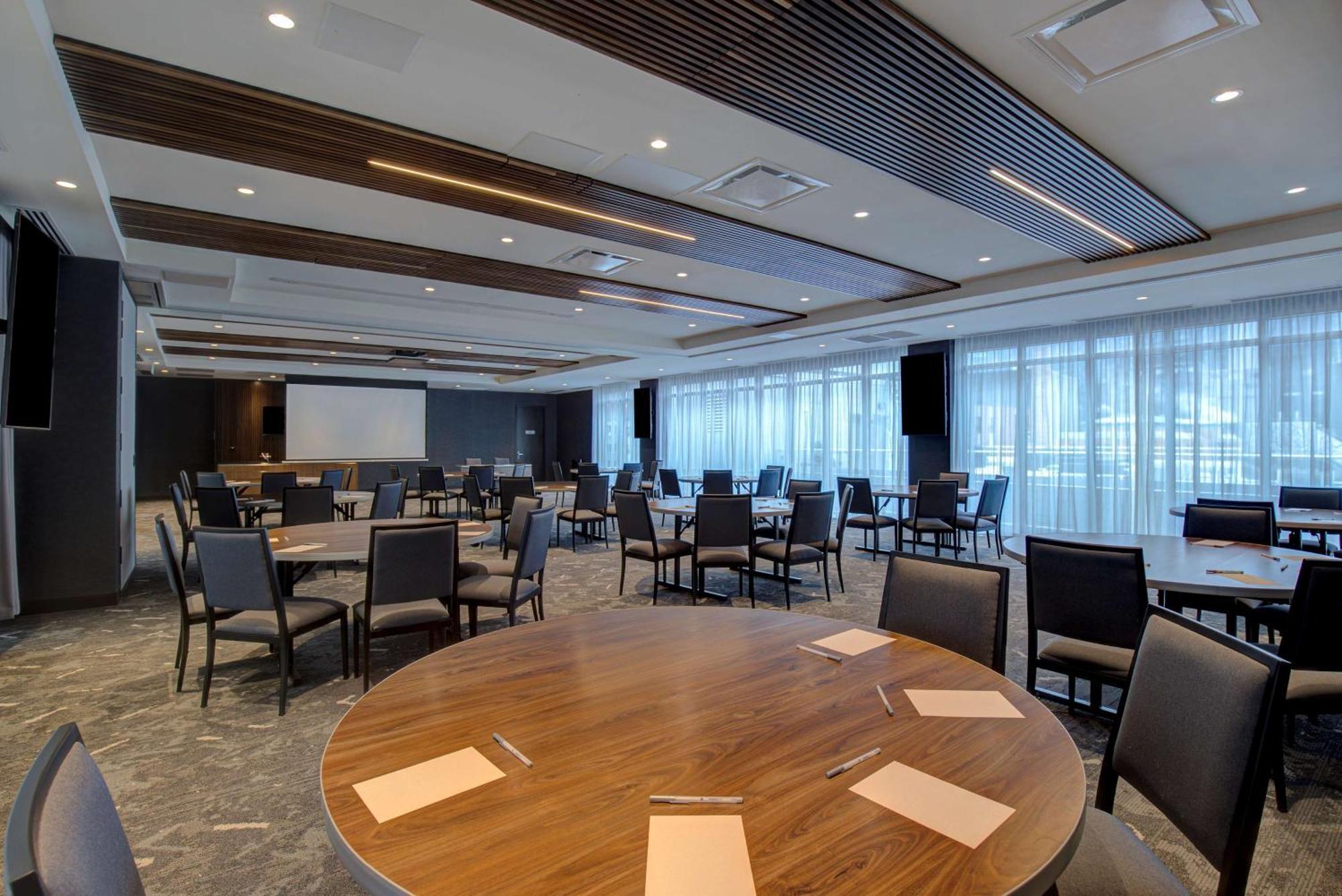Homewood Suites By Hilton Montreal Downtown المظهر الخارجي الصورة