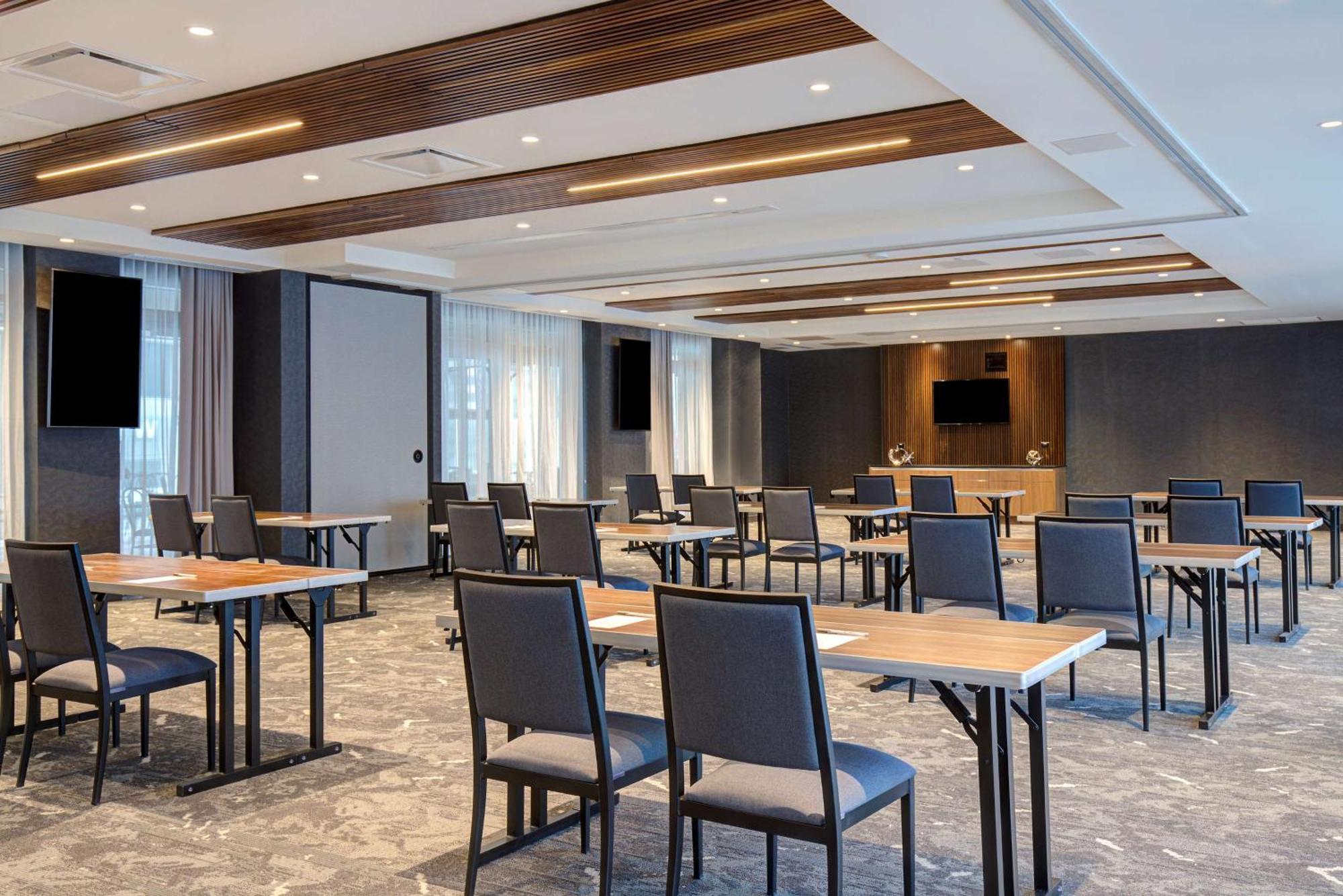 Homewood Suites By Hilton Montreal Downtown المظهر الخارجي الصورة