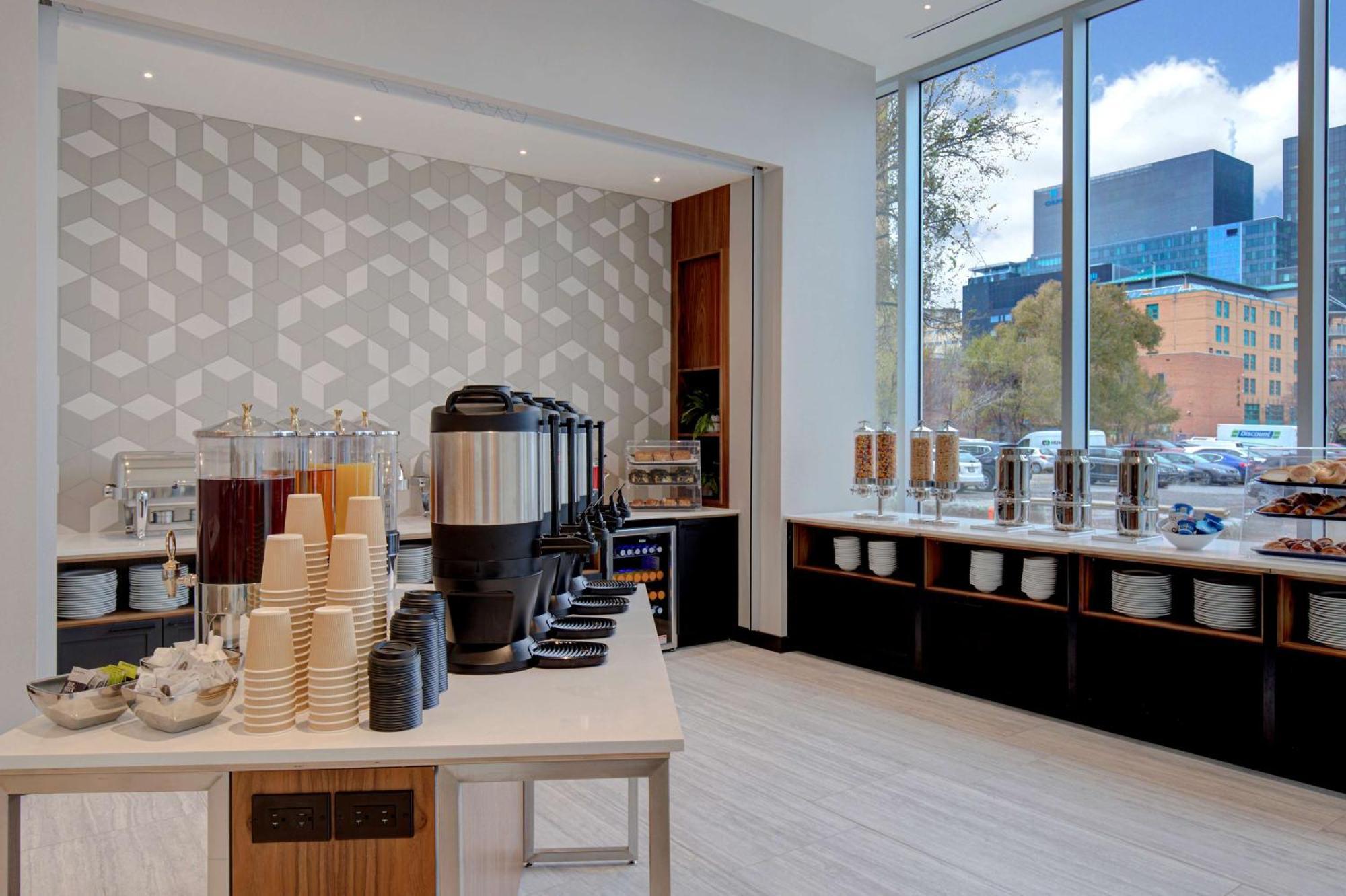 Homewood Suites By Hilton Montreal Downtown المظهر الخارجي الصورة