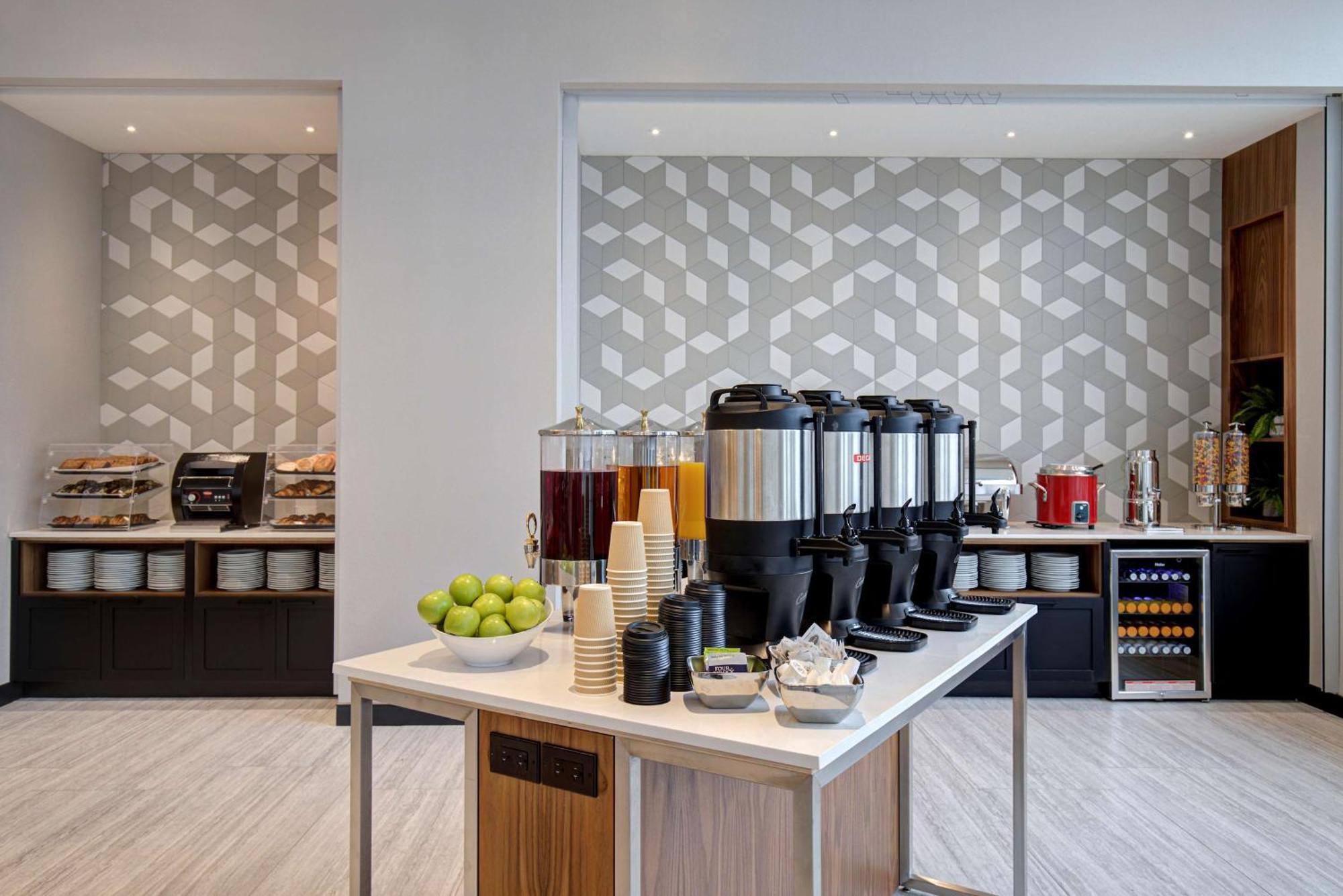 Homewood Suites By Hilton Montreal Downtown المظهر الخارجي الصورة